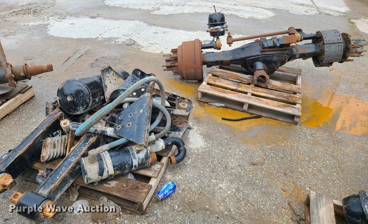 image for item DM8736 2006 Kenworth  truck cab and chassis