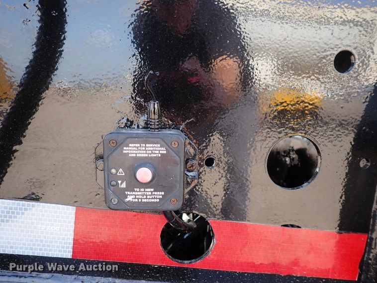 image for item DN1782 2008 Landoll 410B  tilt deck equipment trailer