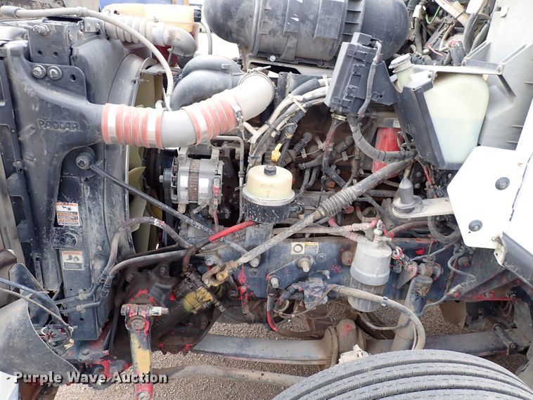 image for item DN1783 2012 Kenworth T800  semi truck