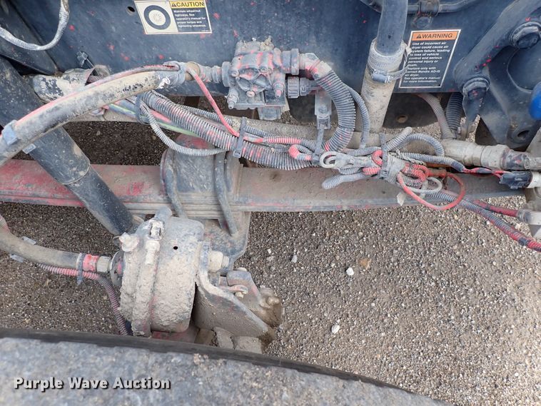 image for item DN1783 2012 Kenworth T800  semi truck