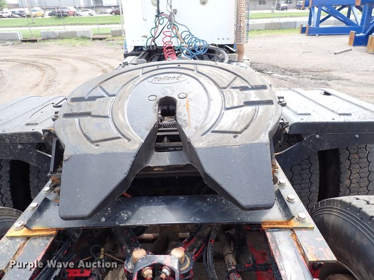 image for item DN1783 2012 Kenworth T800  semi truck