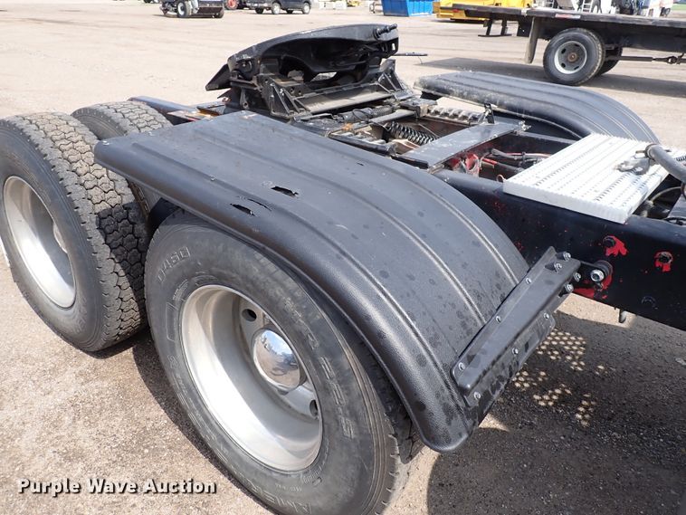 image for item DN1783 2012 Kenworth T800  semi truck