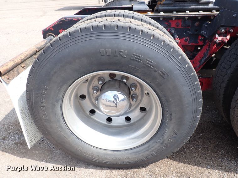 image for item DN1783 2012 Kenworth T800  semi truck