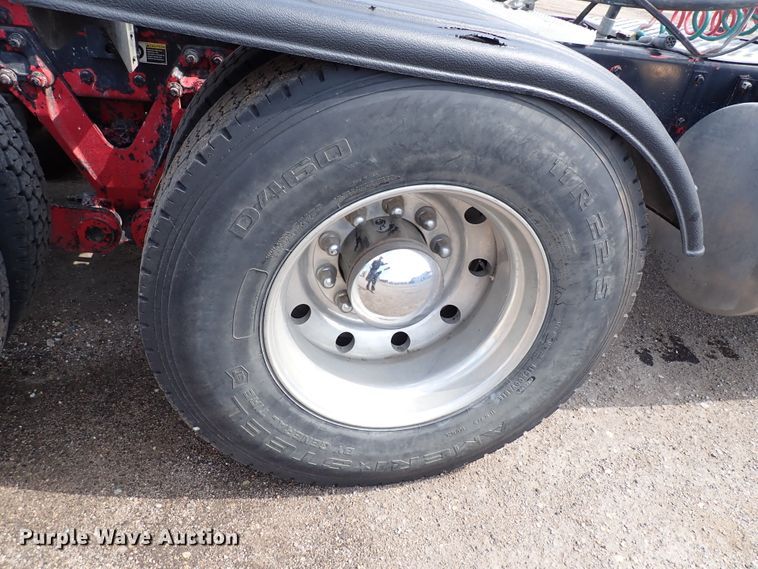 image for item DN1783 2012 Kenworth T800  semi truck