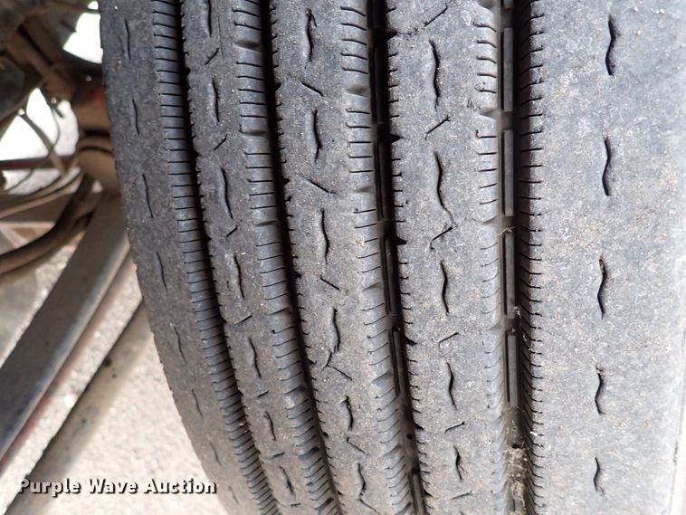 image for item DN1783 2012 Kenworth T800  semi truck