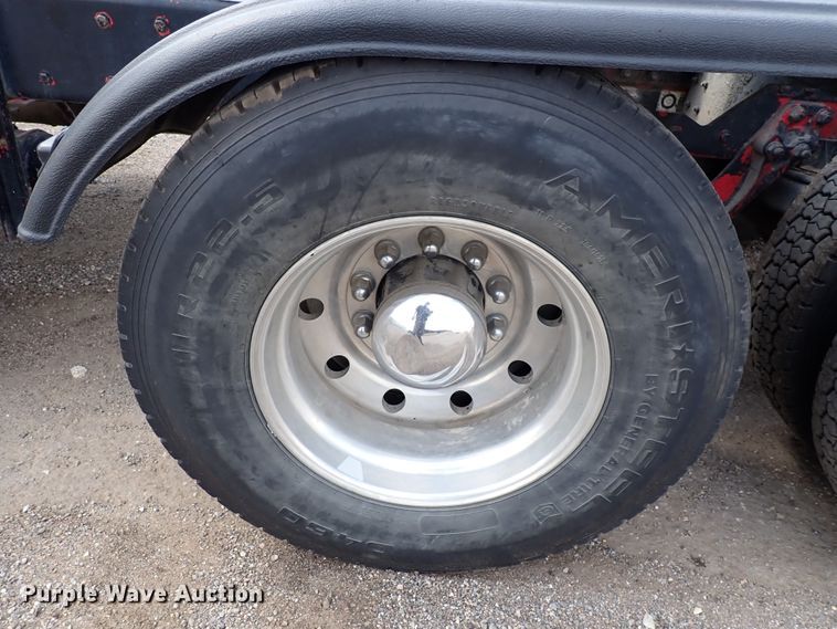 image for item DN1783 2012 Kenworth T800  semi truck