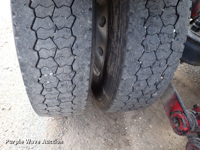 image for item DN1783 2012 Kenworth T800  semi truck