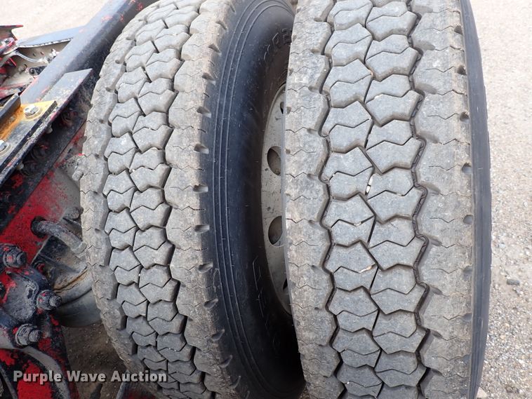 image for item DN1783 2012 Kenworth T800  semi truck