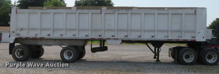 image for item DN5962 1989 Cobra  end dump trailer