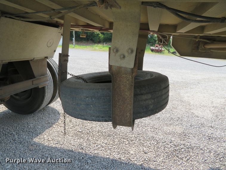 image for item DN5962 1989 Cobra  end dump trailer