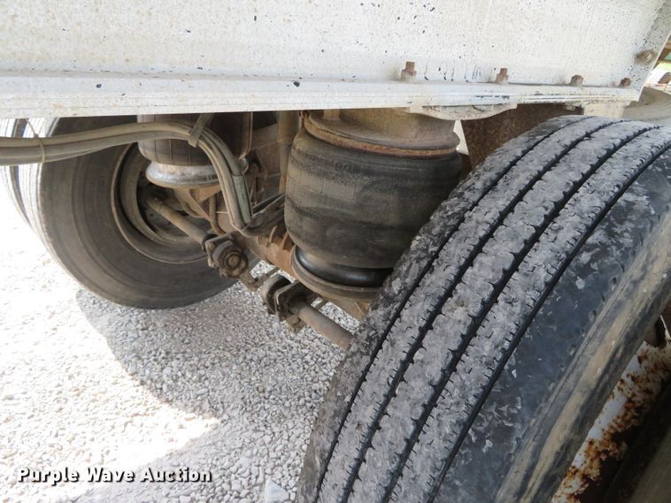 image for item DN5962 1989 Cobra  end dump trailer