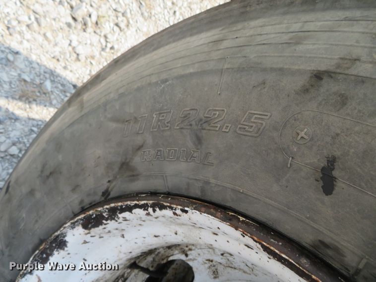 image for item DN5962 1989 Cobra  end dump trailer