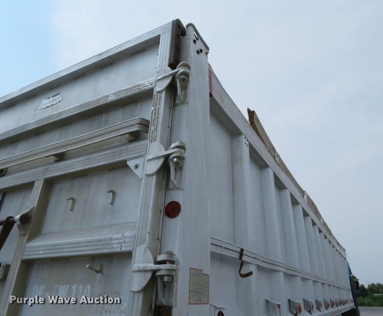 image for item DN5962 1989 Cobra  end dump trailer