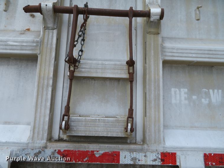 image for item DN5962 1989 Cobra  end dump trailer