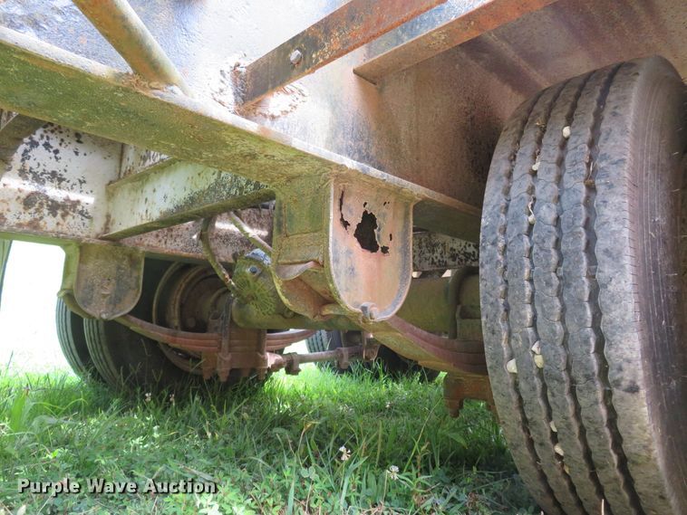 image for item FP9352 1973 Transcraft DT-20-43  drop deck equipment trailer