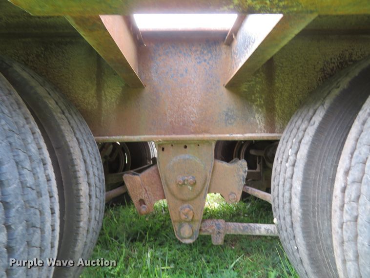 image for item FP9352 1973 Transcraft DT-20-43  drop deck equipment trailer