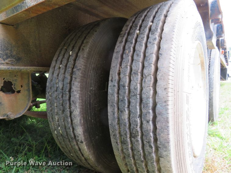 image for item FP9352 1973 Transcraft DT-20-43  drop deck equipment trailer