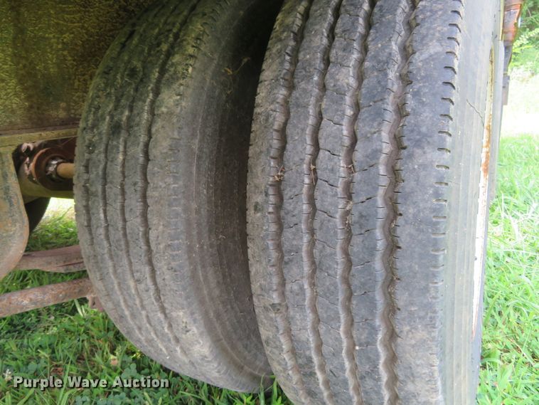 image for item FP9352 1973 Transcraft DT-20-43  drop deck equipment trailer