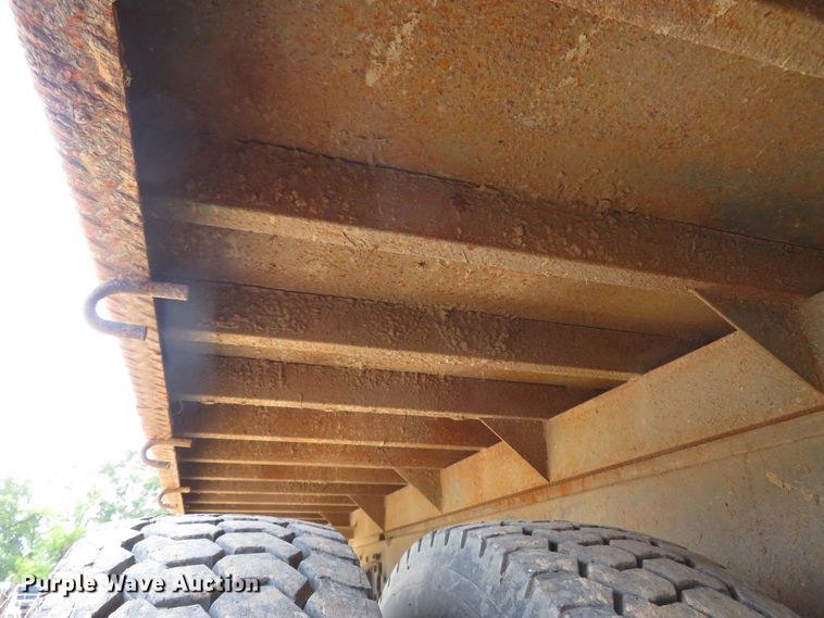 image for item FP9353 1996 Freightliner FLD120  flatbed truck