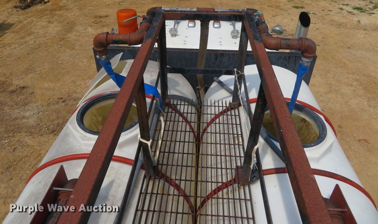 image for item FP9353 1996 Freightliner FLD120  flatbed truck