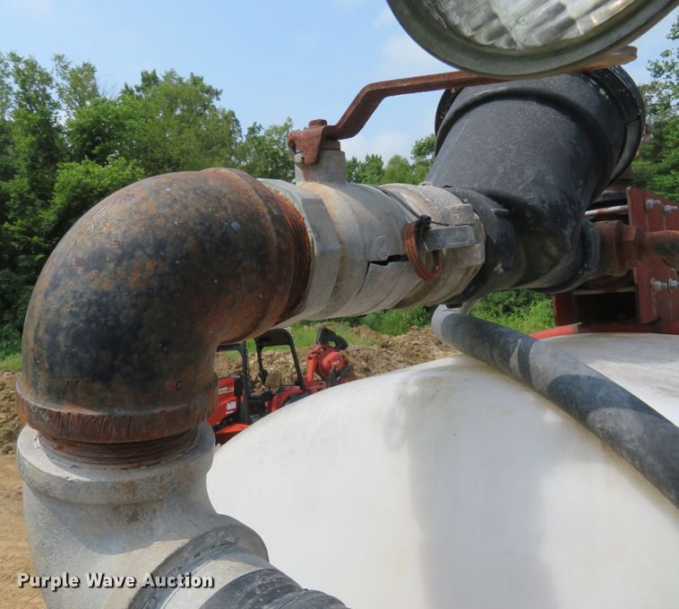 image for item FP9353 1996 Freightliner FLD120  flatbed truck