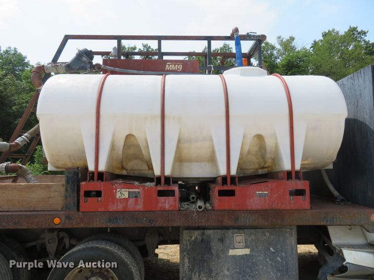 image for item FP9353 1996 Freightliner FLD120  flatbed truck