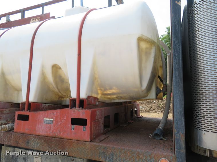 image for item FP9353 1996 Freightliner FLD120  flatbed truck