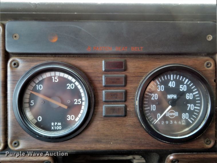 image for item FP9353 1996 Freightliner FLD120  flatbed truck