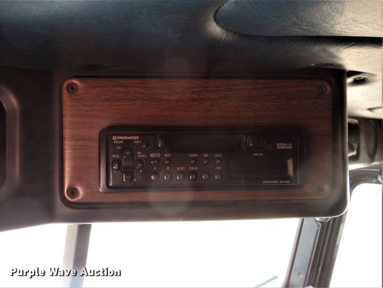 image for item FP9353 1996 Freightliner FLD120  flatbed truck