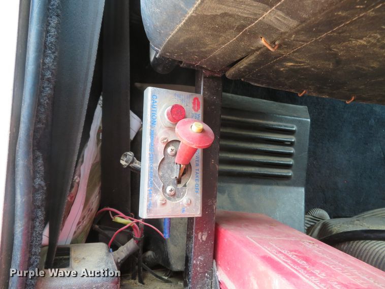 image for item FP9353 1996 Freightliner FLD120  flatbed truck