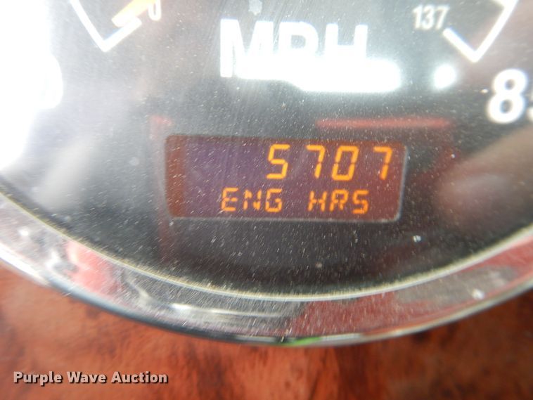 image for item HI9170 2007 International 9200  semi truck