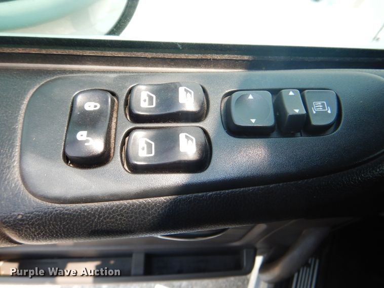 image for item HT9366 2013 Peterbilt 367  semi truck