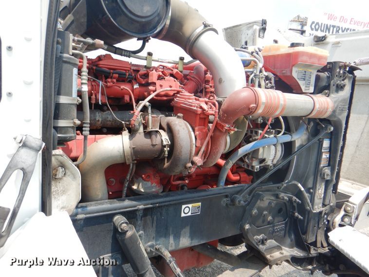 image for item HT9366 2013 Peterbilt 367  semi truck