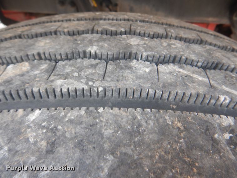 image for item HT9366 2013 Peterbilt 367  semi truck