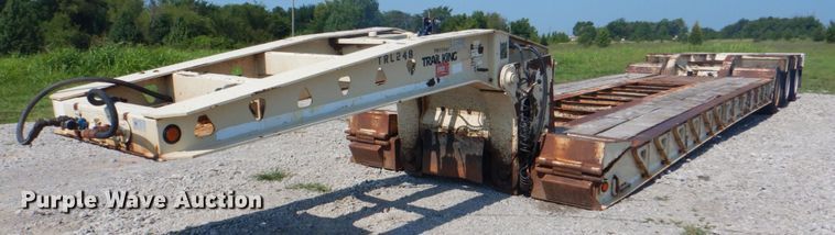 image for item HT9372 2002 Trail King TK110HDG-503  low boy equipment trailer