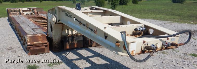 image for item HT9372 2002 Trail King TK110HDG-503  low boy equipment trailer