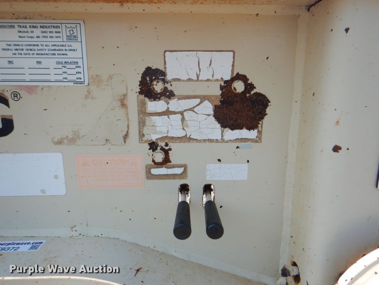 image for item HT9372 2002 Trail King TK110HDG-503  low boy equipment trailer