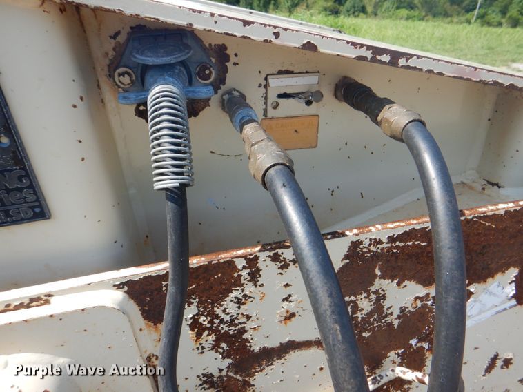 image for item HT9372 2002 Trail King TK110HDG-503  low boy equipment trailer