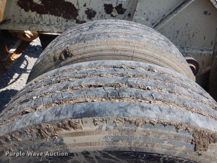 image for item HT9372 2002 Trail King TK110HDG-503  low boy equipment trailer