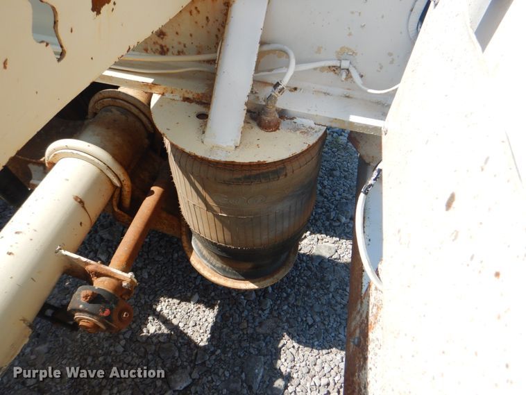 image for item HT9372 2002 Trail King TK110HDG-503  low boy equipment trailer