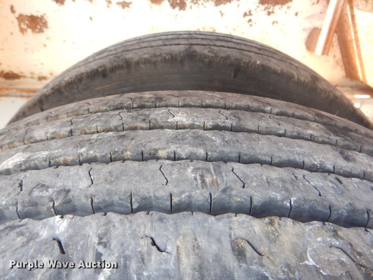 image for item HT9372 2002 Trail King TK110HDG-503  low boy equipment trailer