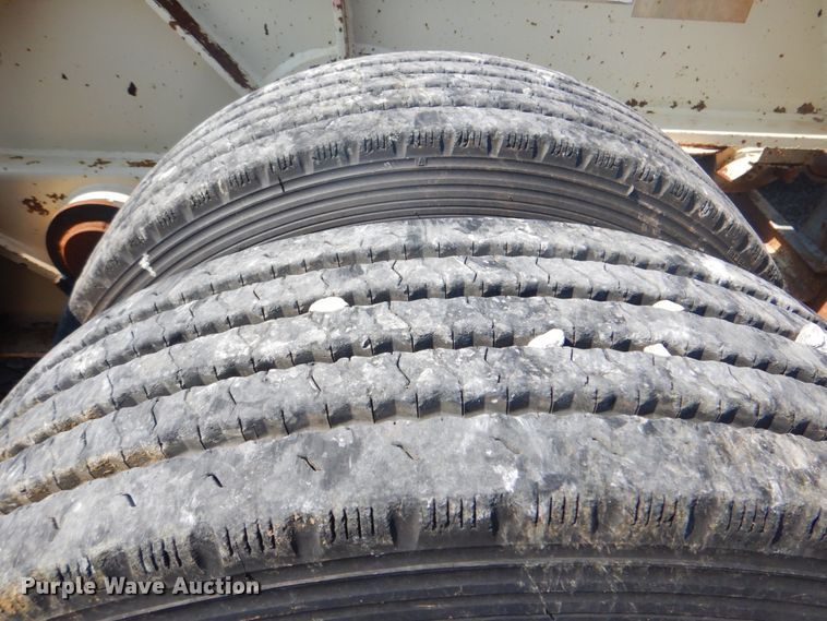 image for item HT9372 2002 Trail King TK110HDG-503  low boy equipment trailer