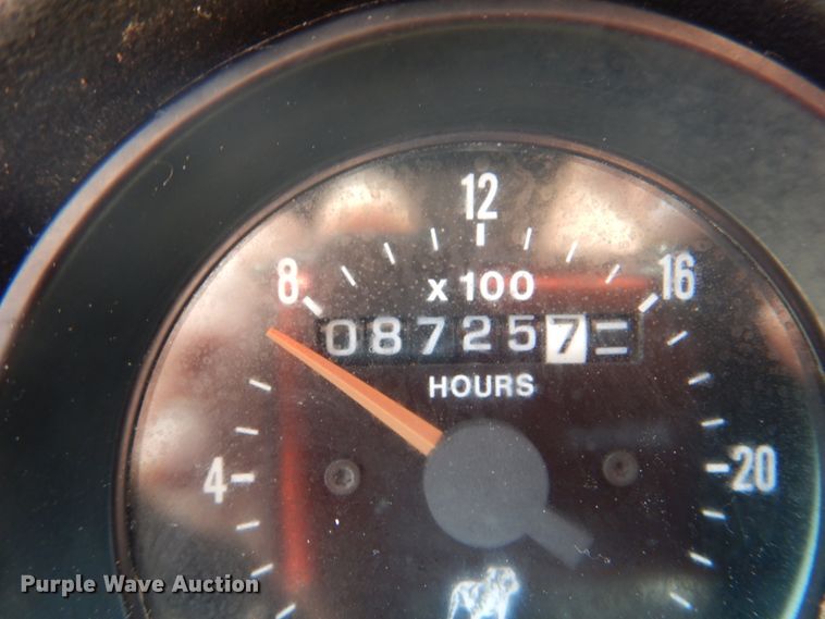 image for item HT9381 1994 Mack RD600  semi truck