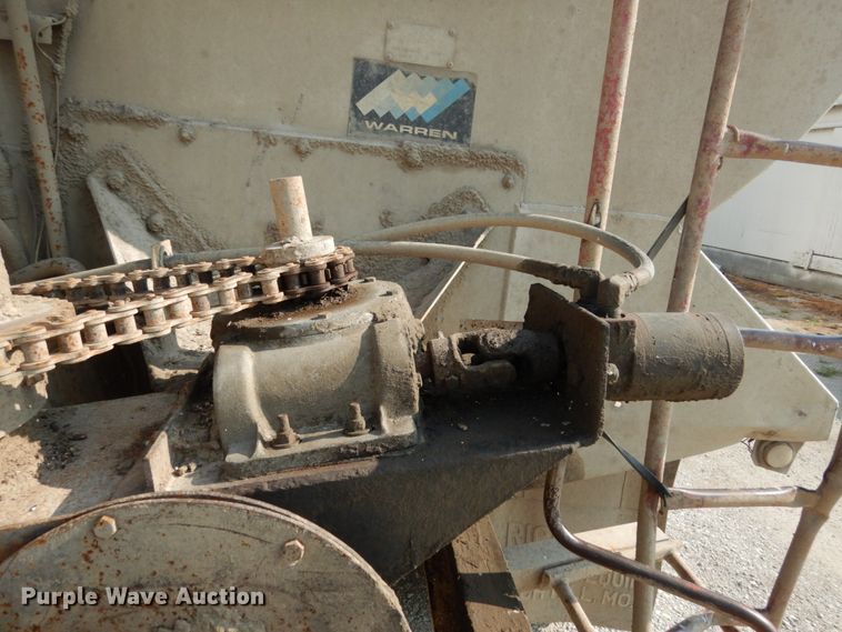 image for item II9676 2007 Freightliner Business Class M2  feed delivery truck