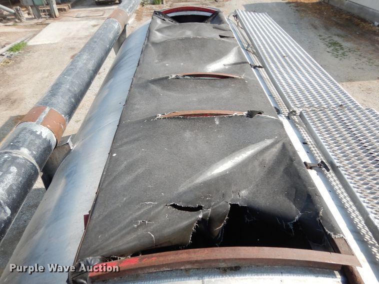 image for item II9676 2007 Freightliner Business Class M2  feed delivery truck