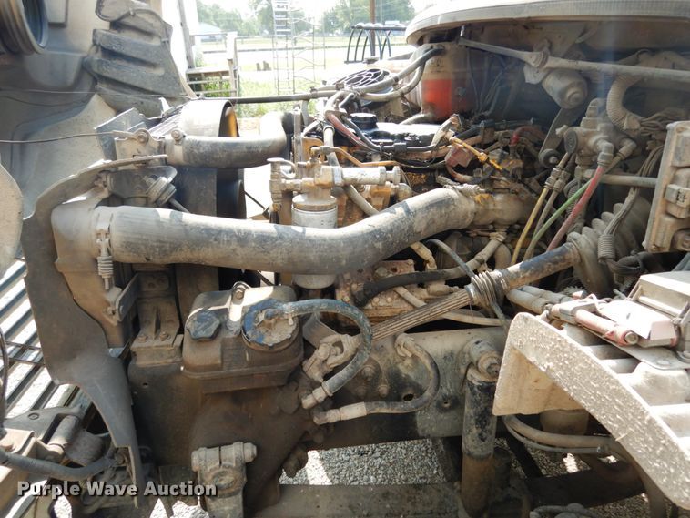 image for item II9676 2007 Freightliner Business Class M2  feed delivery truck