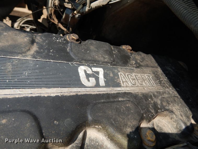 image for item II9677 2006 Freightliner Business Class M2  truck cab and chassis