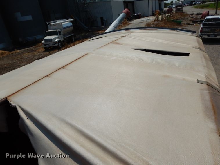 image for item II9679 1998 GMC C7500  feed delivery truck