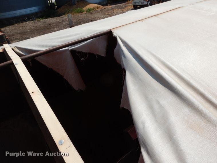 image for item II9679 1998 GMC C7500  feed delivery truck