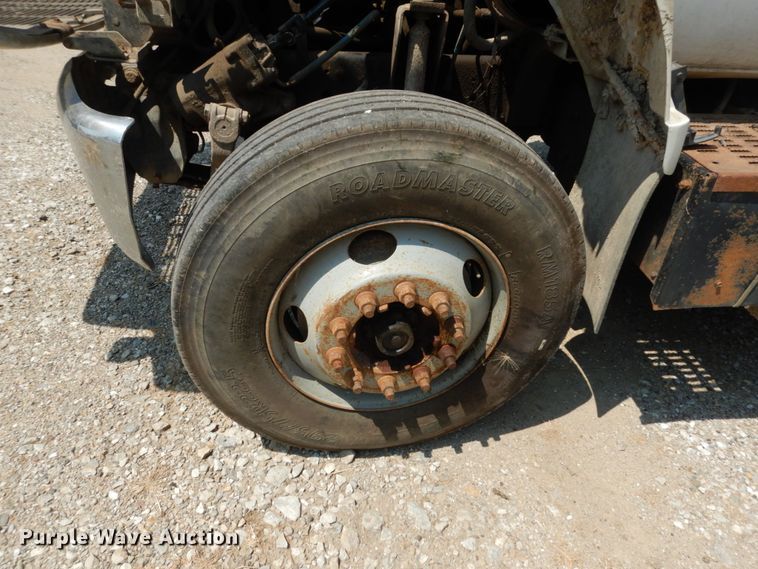 image for item II9679 1998 GMC C7500  feed delivery truck